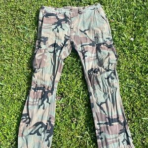 MNML Camouflage Cargo Pants